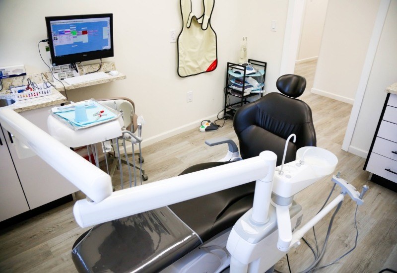 Dental chair